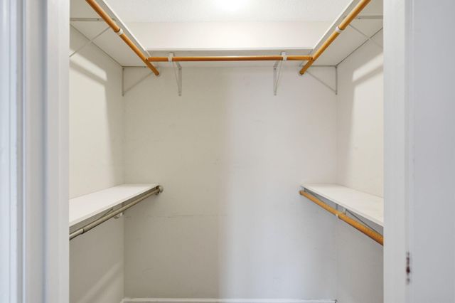 2316 HILLSHIRE DR, Columbia, MO 65203