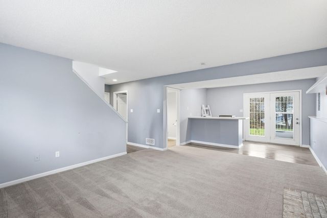 2316 HILLSHIRE DR, Columbia, MO 65203