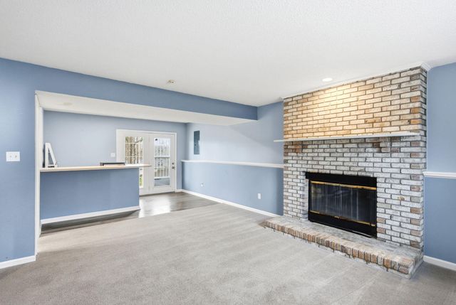 2316 HILLSHIRE DR, Columbia, MO 65203