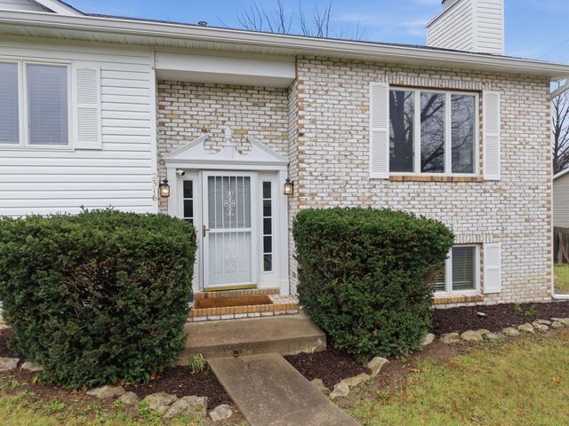 2316 HILLSHIRE DR, Columbia, MO 65203