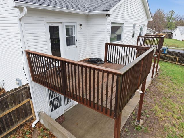 2316 HILLSHIRE DR, Columbia, MO 65203