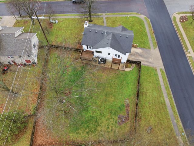 2316 HILLSHIRE DR, Columbia, MO 65203