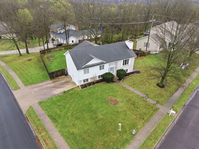 2316 HILLSHIRE DR, Columbia, MO 65203