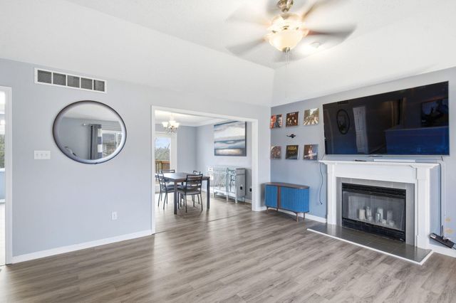 2316 HILLSHIRE DR, Columbia, MO 65203