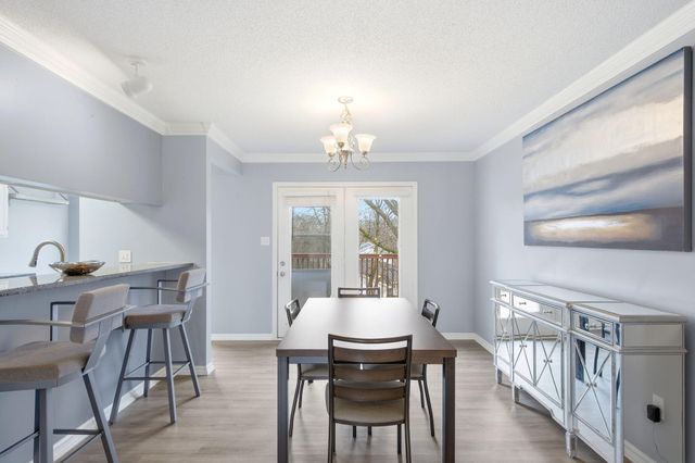 2316 HILLSHIRE DR, Columbia, MO 65203