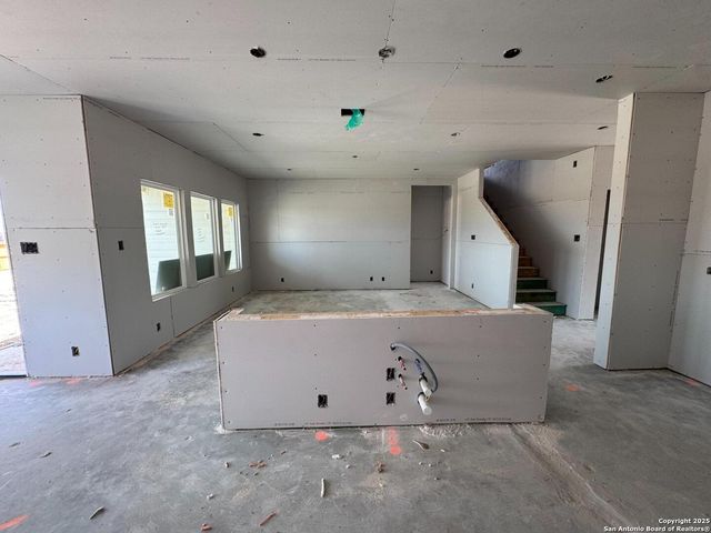 403 Nottabi Rd, Adkins, TX 78101