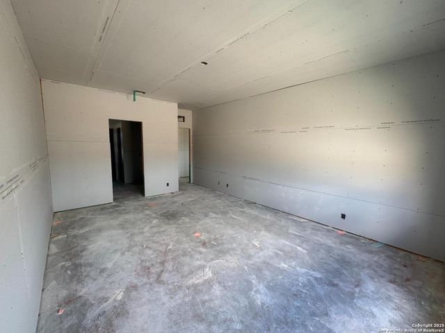 403 Nottabi Rd, Adkins, TX 78101