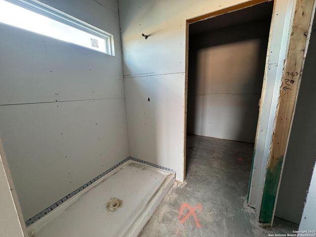 403 Nottabi Rd, Adkins, TX 78101