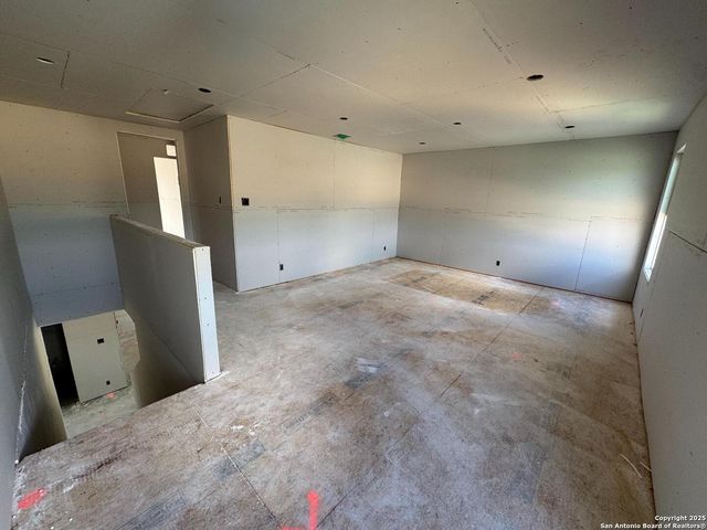 403 Nottabi Rd, Adkins, TX 78101
