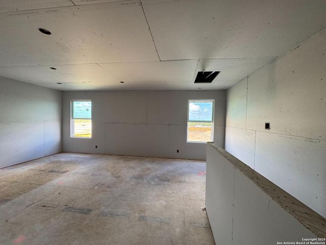 403 Nottabi Rd, Adkins, TX 78101