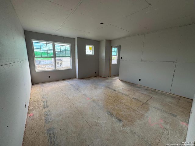 403 Nottabi Rd, Adkins, TX 78101