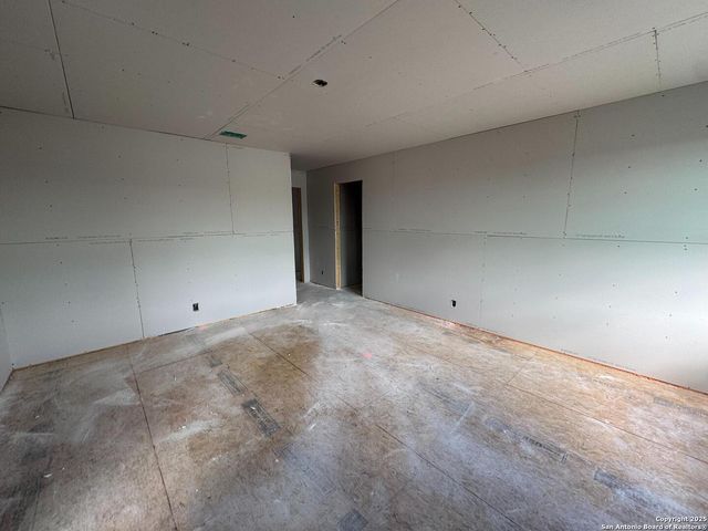403 Nottabi Rd, Adkins, TX 78101