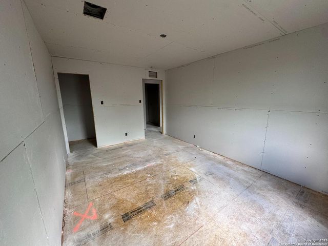 403 Nottabi Rd, Adkins, TX 78101