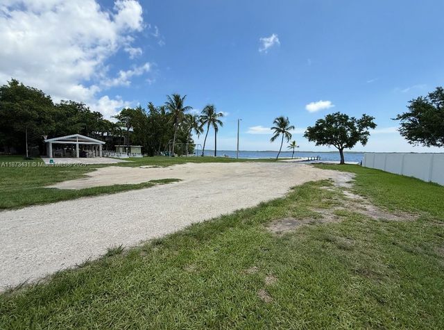 53 Bonefish Ave, Key Largo, FL 33037