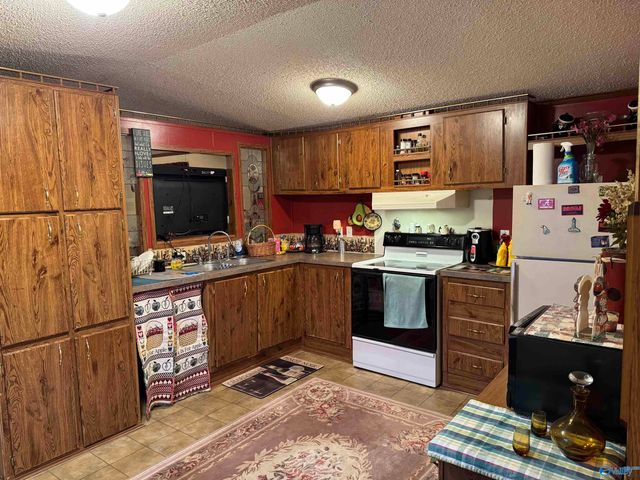 1911 Niles Road, Boaz, AL 35957