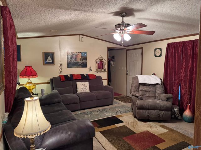 1911 Niles Road, Boaz, AL 35957