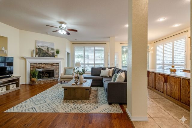 6115 Crestridge Lane, Sachse, TX 75048