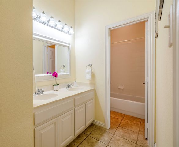 6115 Crestridge Lane, Sachse, TX 75048