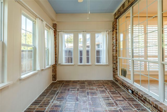 6115 Crestridge Lane, Sachse, TX 75048