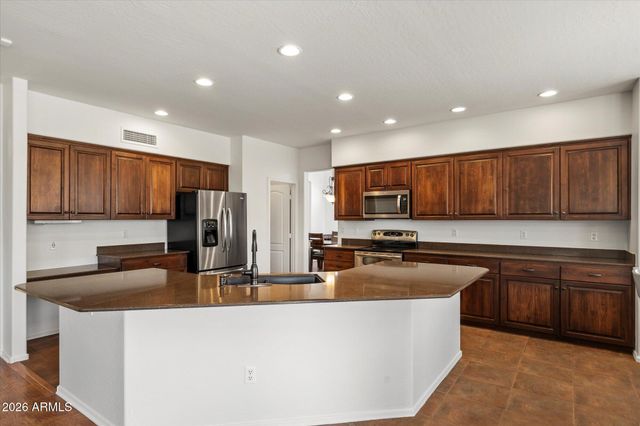 22005 N 43RD Place, Phoenix, AZ 85050