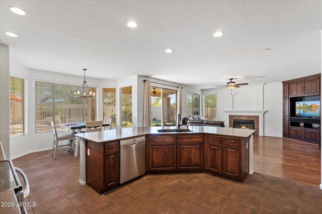 22005 N 43RD Place, Phoenix, AZ 85050