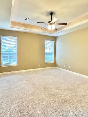 913 SW 78th St., Lawton, OK 73505