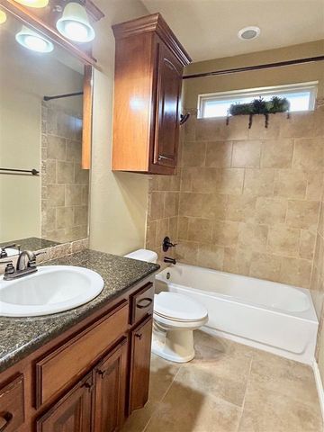 913 SW 78th St., Lawton, OK 73505