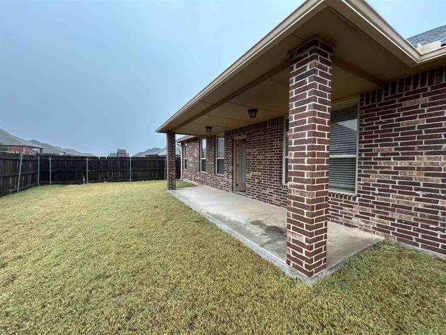 913 SW 78th St., Lawton, OK 73505