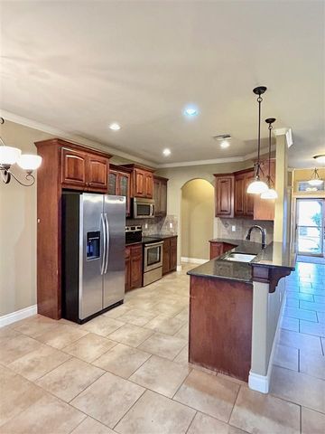 913 SW 78th St., Lawton, OK 73505