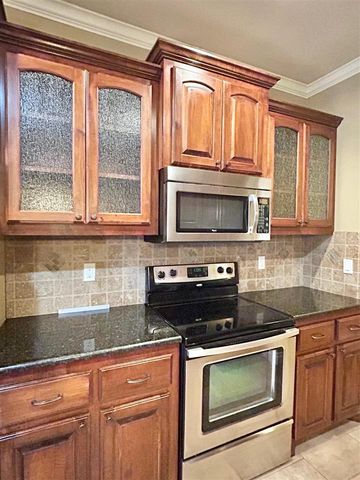 913 SW 78th St., Lawton, OK 73505