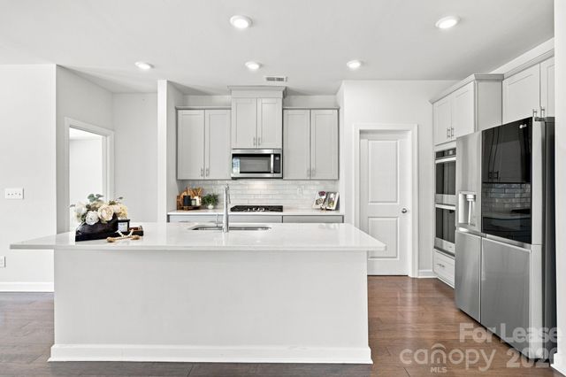 4405 Duplin Drive, Charlotte, NC 28214