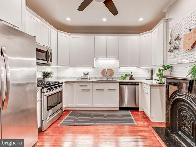 122 S COLLINGTON AVE, Baltimore, MD 21231