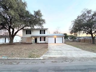 4206 Dauphine, San Antonio, TX 78218