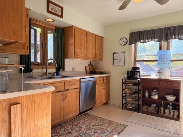 2407 S 78th STREET, West Allis, WI 53219