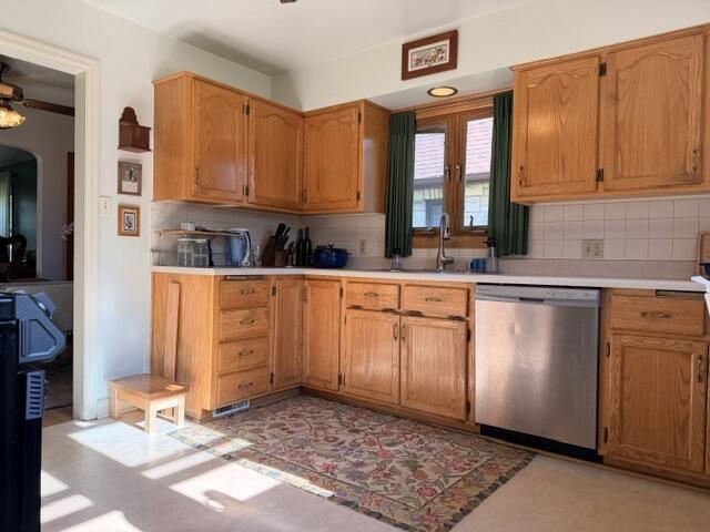 2407 S 78th STREET, West Allis, WI 53219