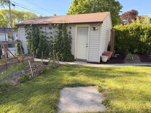2407 S 78th STREET, West Allis, WI 53219