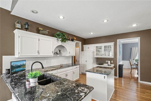 12811 Reeder Street, Overland Park, KS 66213