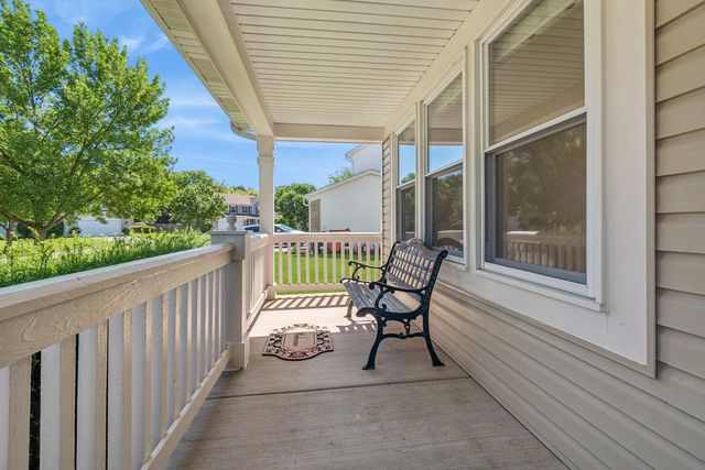1312 Chesterfield Lane, Grayslake, IL 60030