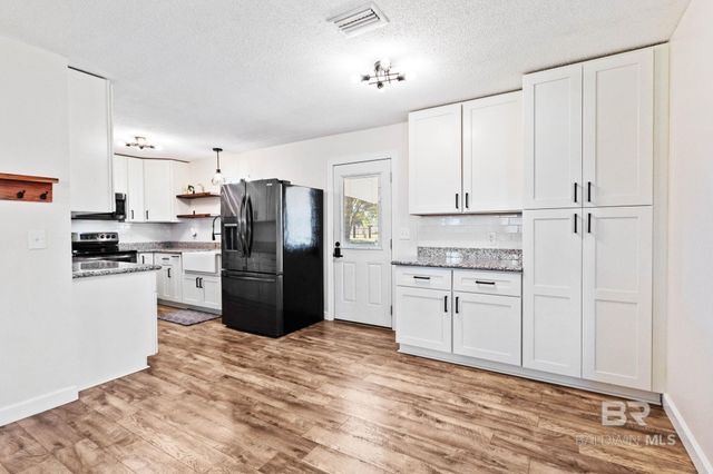 40 Blacksher Road, Atmore, AL 36502