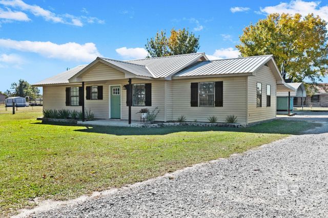 40 Blacksher Road, Atmore, AL 36502