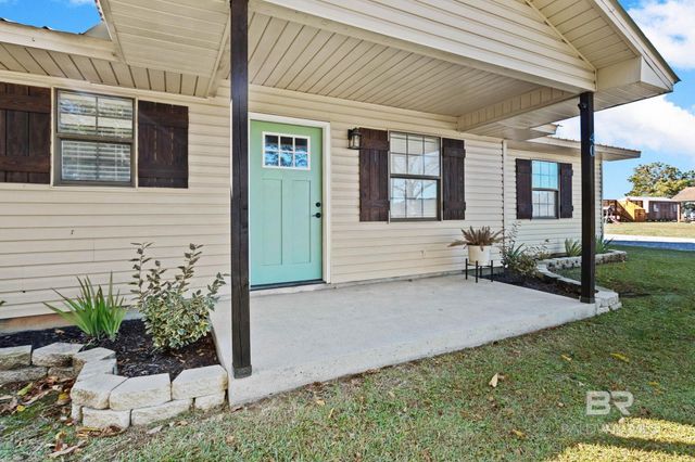 40 Blacksher Road, Atmore, AL 36502