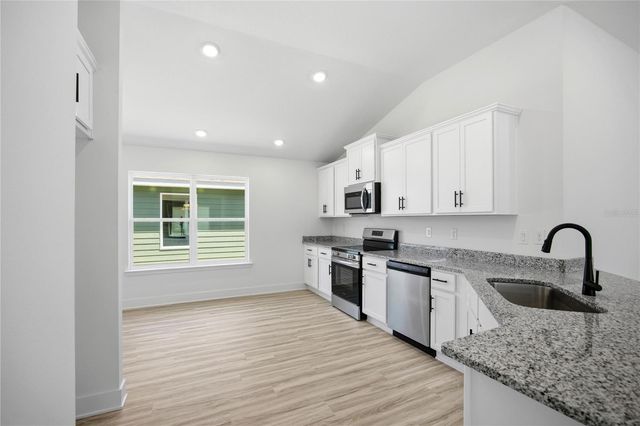 2590 SW 250TH TERRACE, Newberry, FL 32669