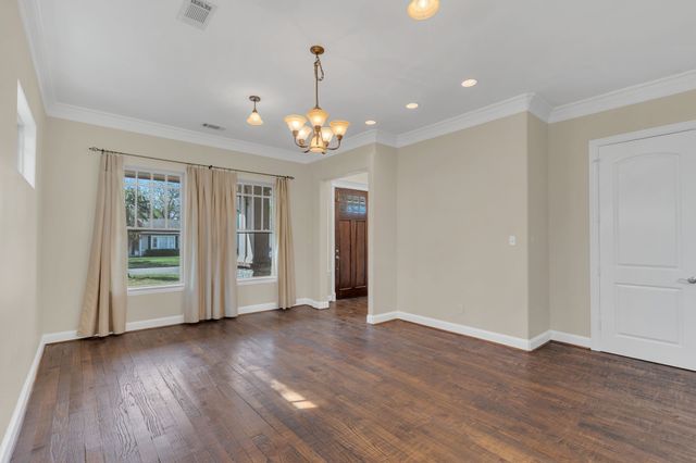 5921 Llano Avenue, Dallas, TX 75206
