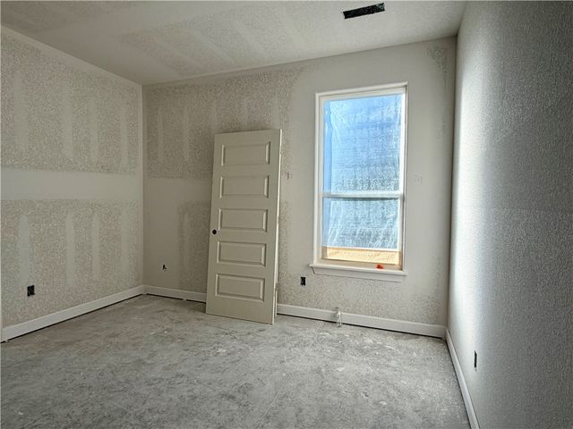 632 Primitivo Avenue, Tontitown, AR 72762