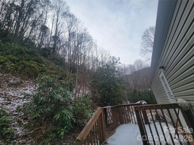 859 Big Cove Road, Waynesville, NC 28786