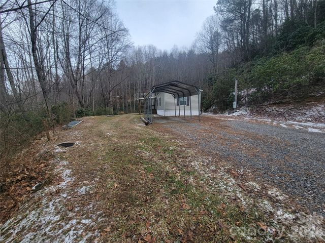 859 Big Cove Road, Waynesville, NC 28786