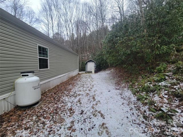 859 Big Cove Road, Waynesville, NC 28786