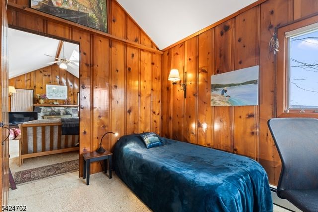 1066 Lakeside Dr, Vernon Twp., NJ 07422