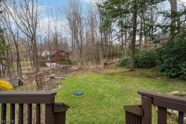 1066 Lakeside Dr, Vernon Twp., NJ 07422