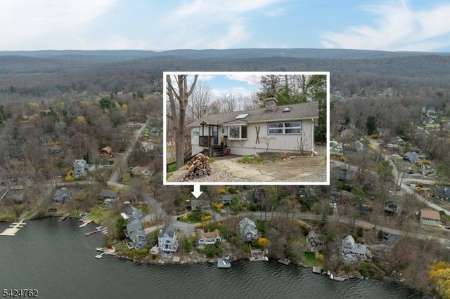 1066 Lakeside Dr, Vernon Twp., NJ 07422